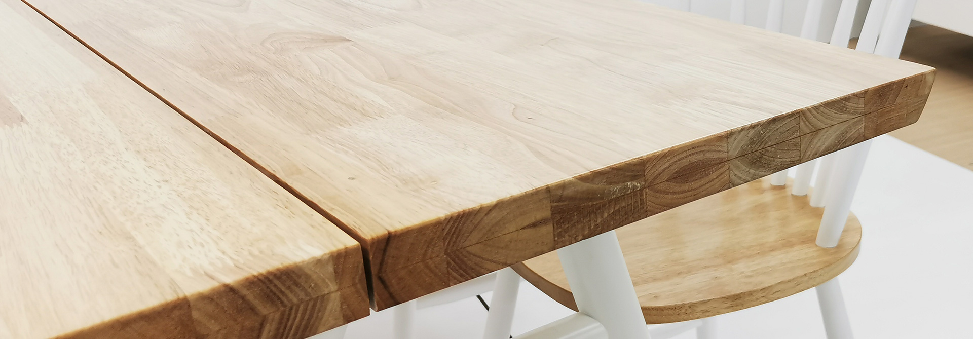 Natural Wood Grain Detail – Topworld Furniture Craftsmanship